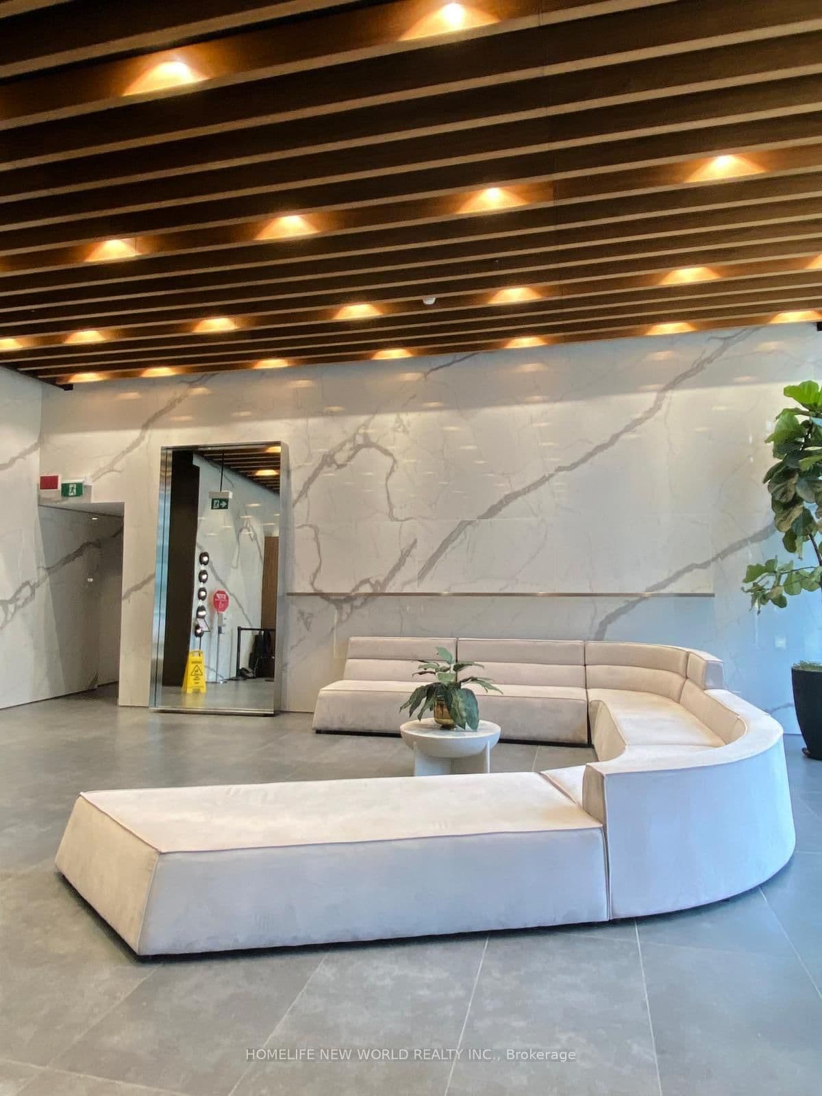 161 Roehampton Avenue, Unit 233 thumbnail 3