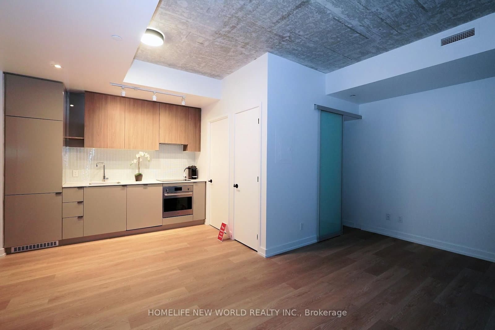 161 Roehampton Avenue, Unit 233 thumbnail 9
