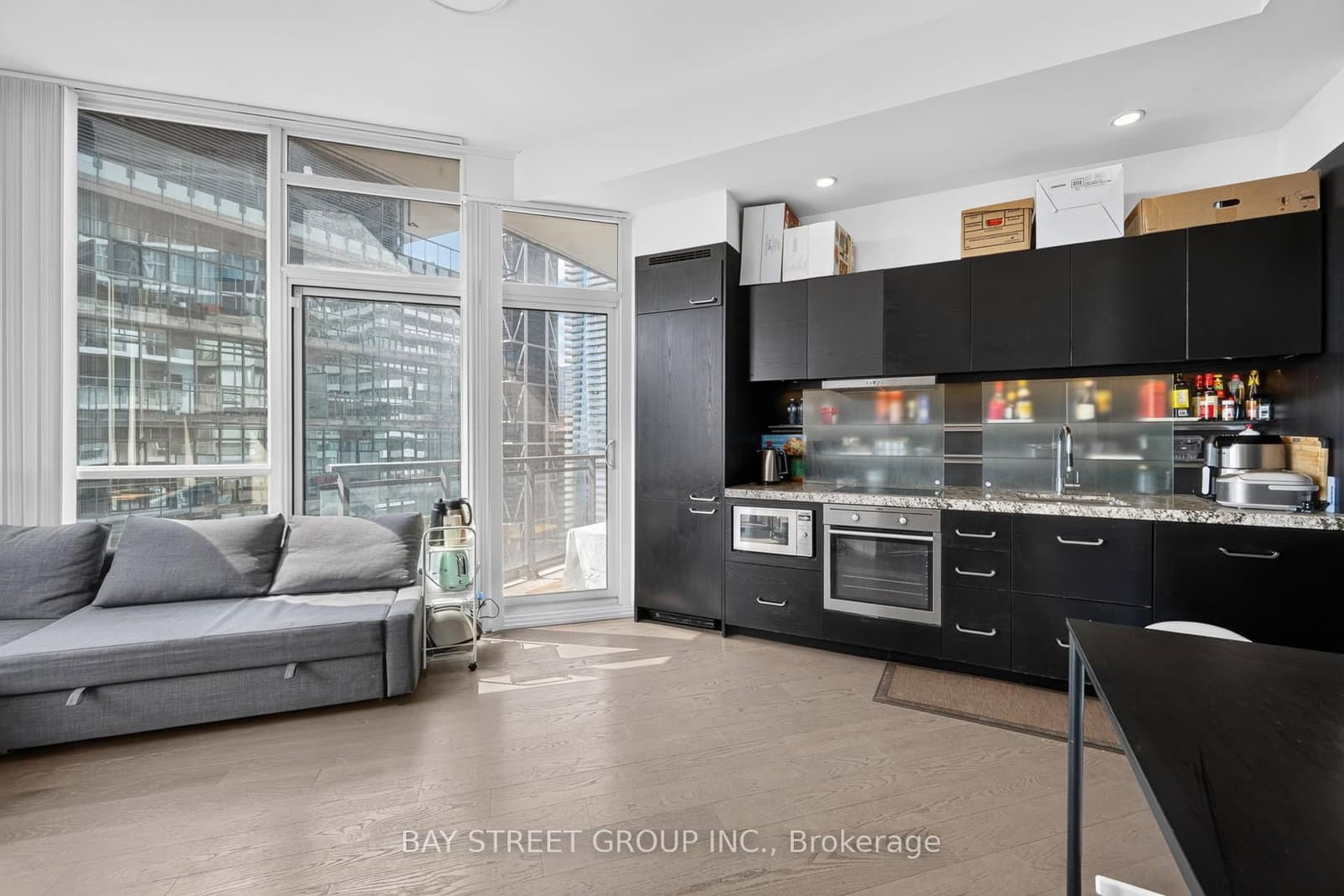 45 Charles Street E, Unit 5102 thumbnail 12