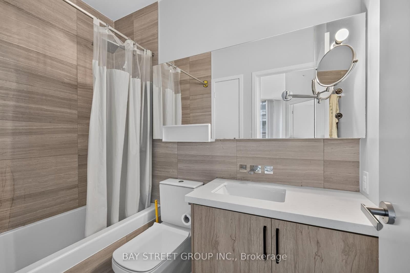 45 Charles Street E, Unit 5102 thumbnail 24