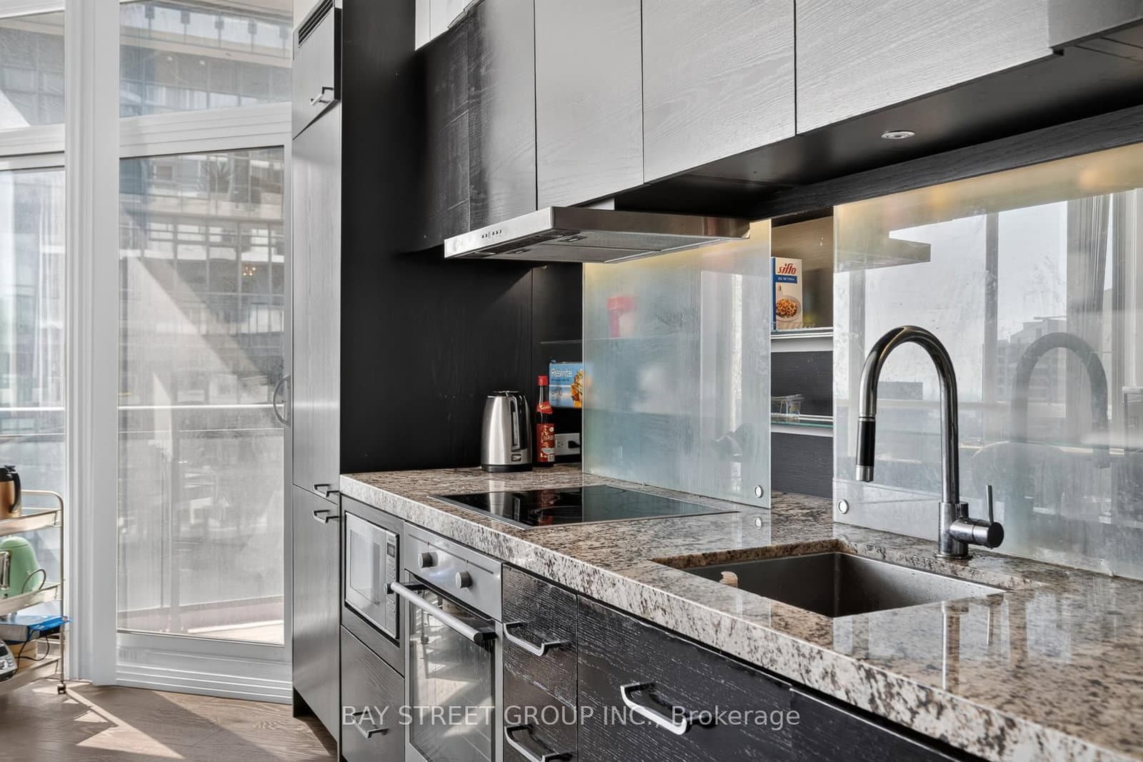 45 Charles Street E, Unit 5102 thumbnail 4