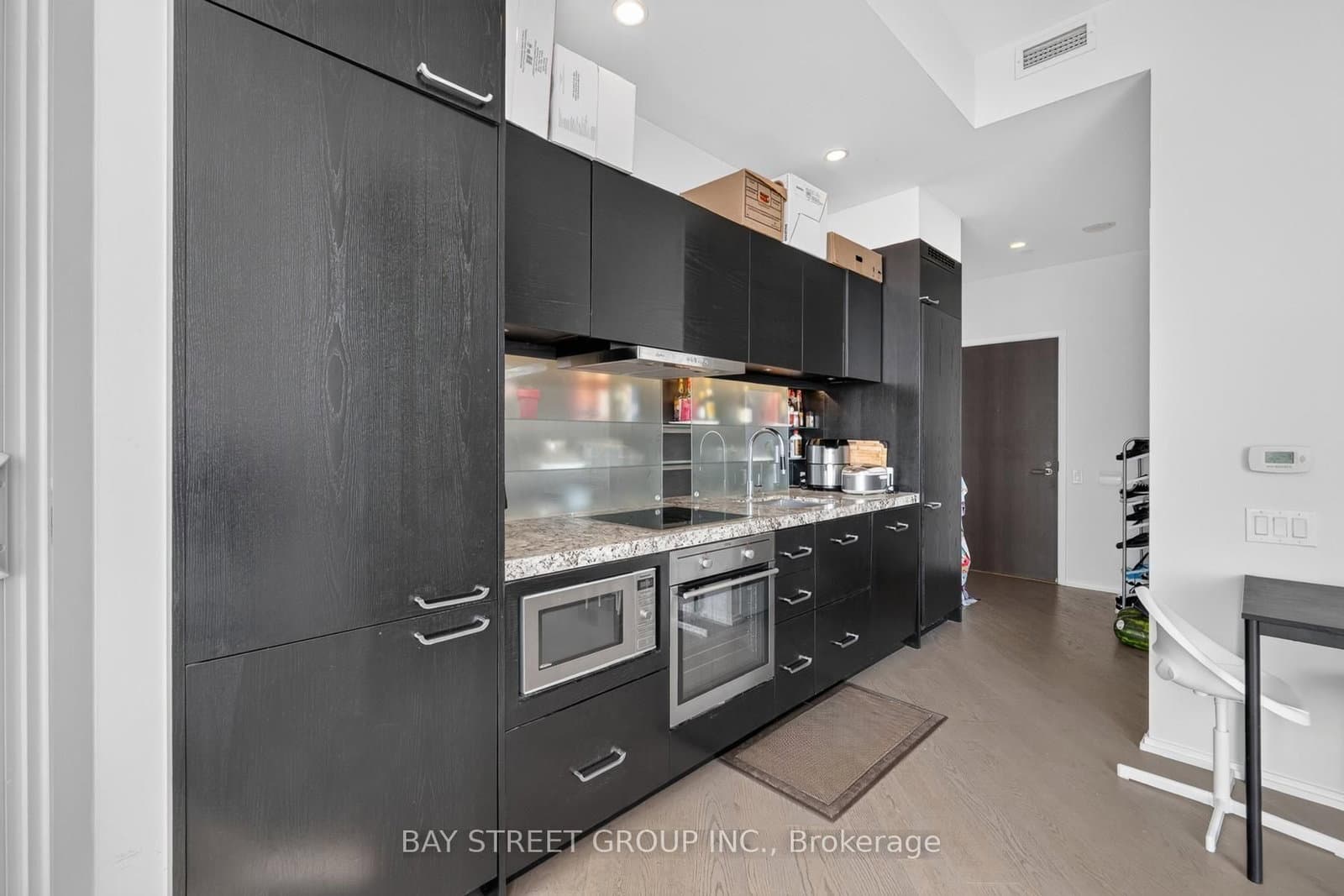 45 Charles Street E, Unit 5102 thumbnail 6