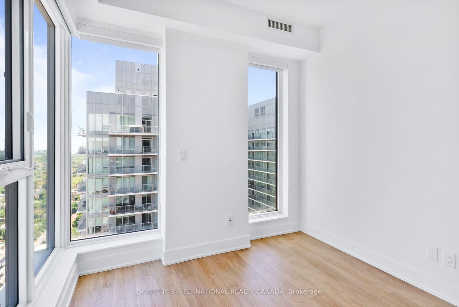 200 Redpath Avenue, Unit 1101 thumbnail 13