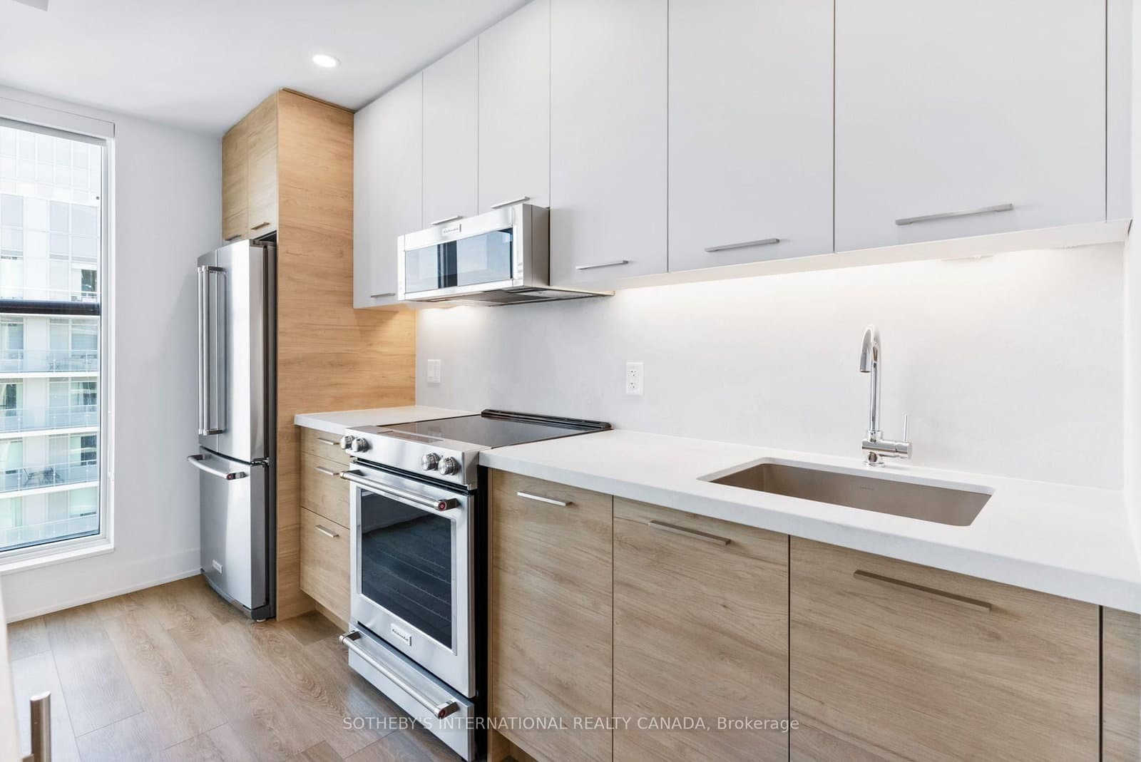200 Redpath Avenue, Unit 1101 thumbnail 9