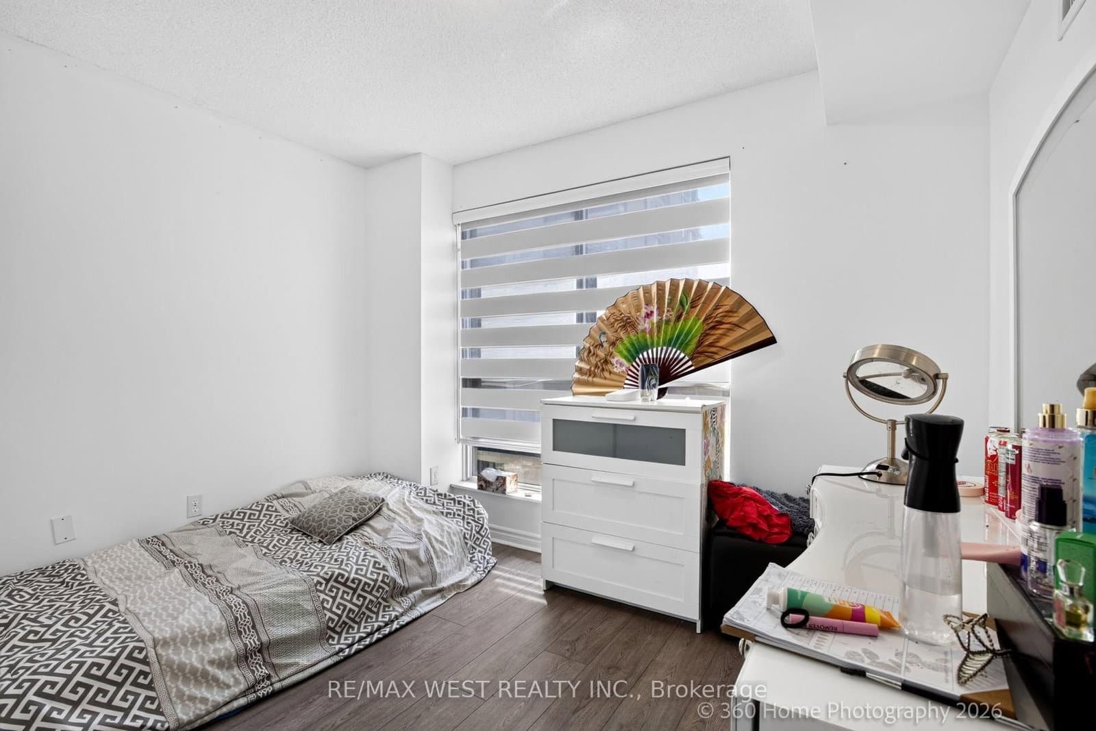 7 Lorraine Drive, Unit 706 thumbnail 21