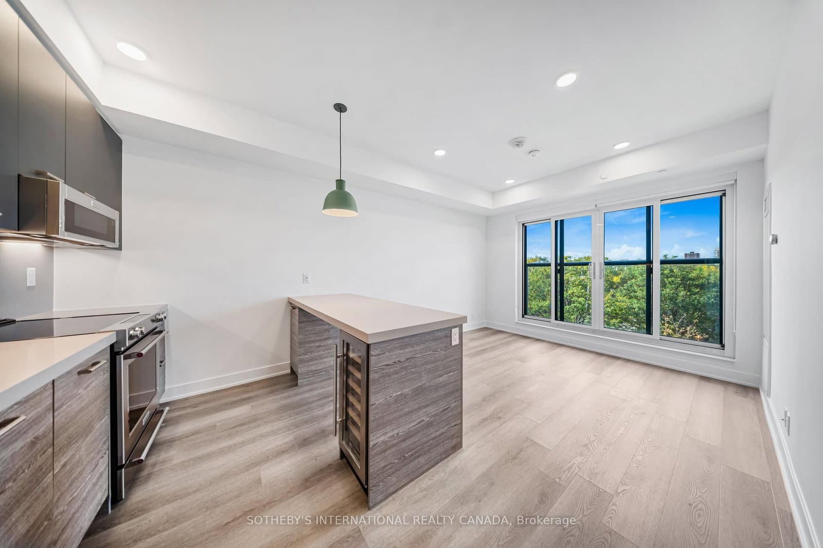 484 Spadina Avenue, Unit 709 thumbnail 2