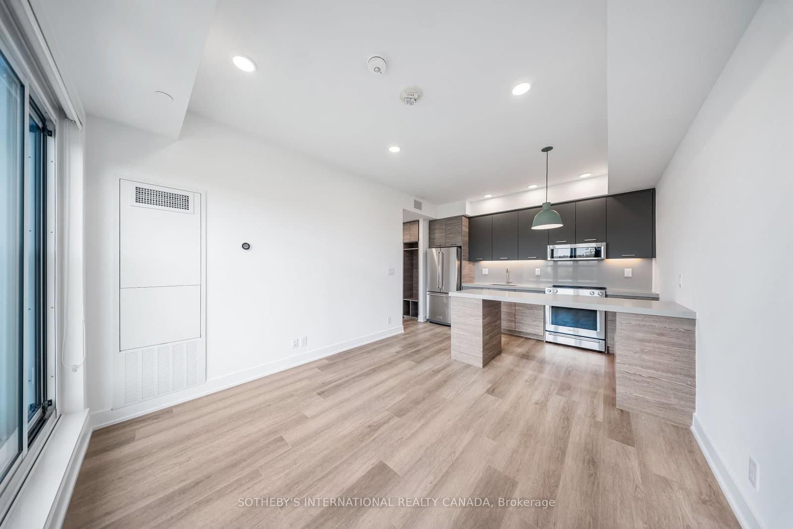484 Spadina Avenue, Unit 709 thumbnail 6