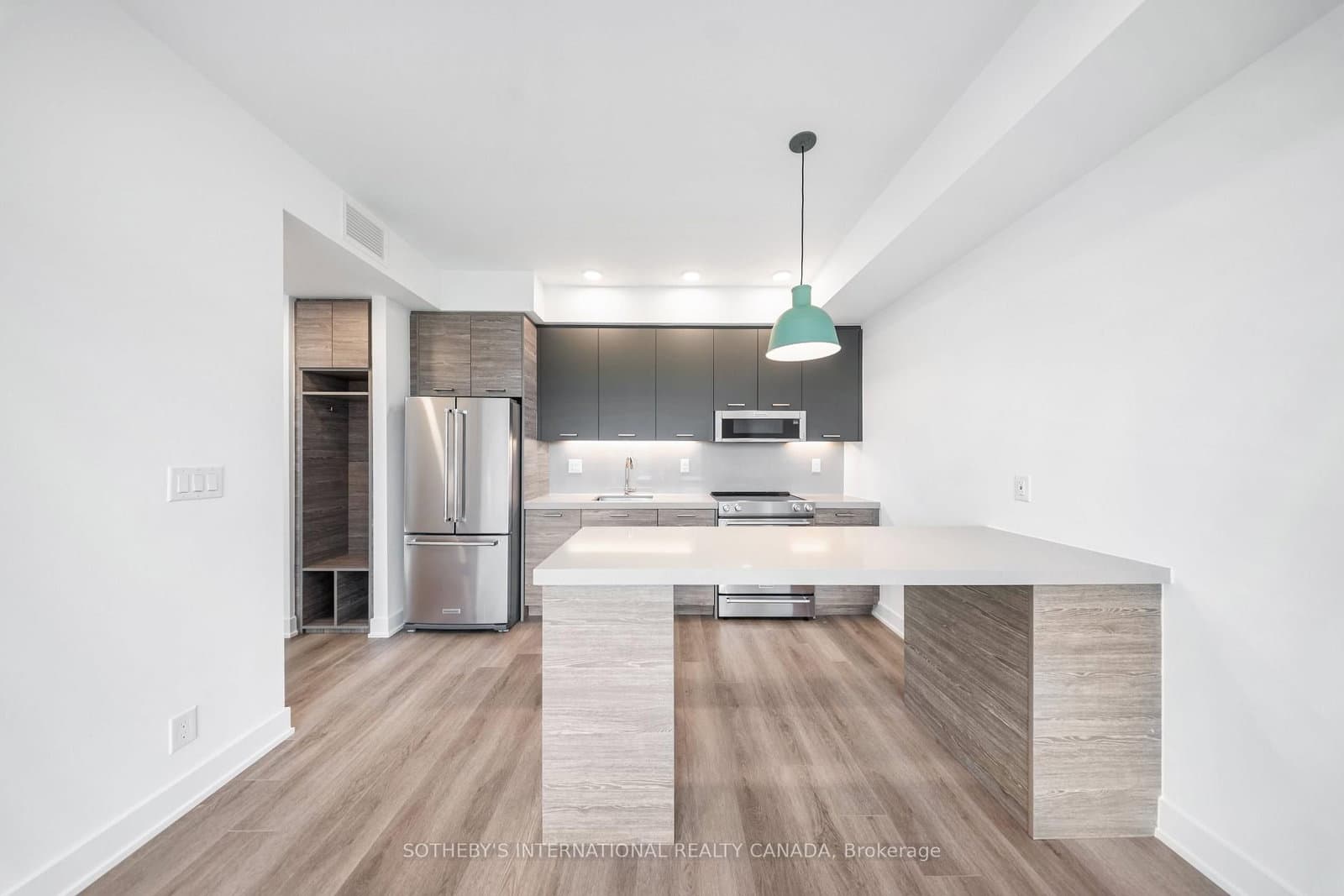 484 Spadina Avenue, Unit 709 thumbnail 7