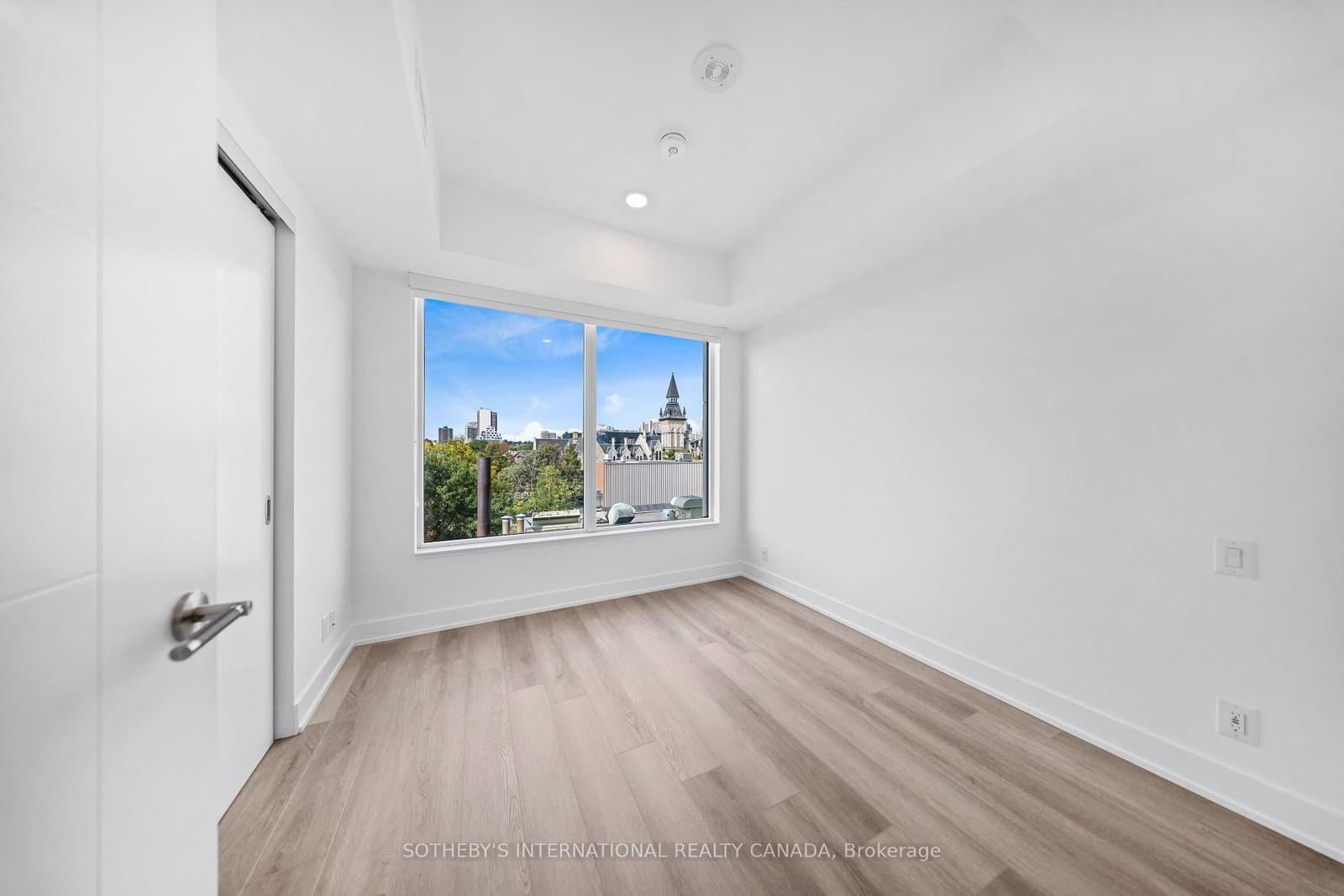 484 Spadina Avenue, Unit 709 thumbnail 9