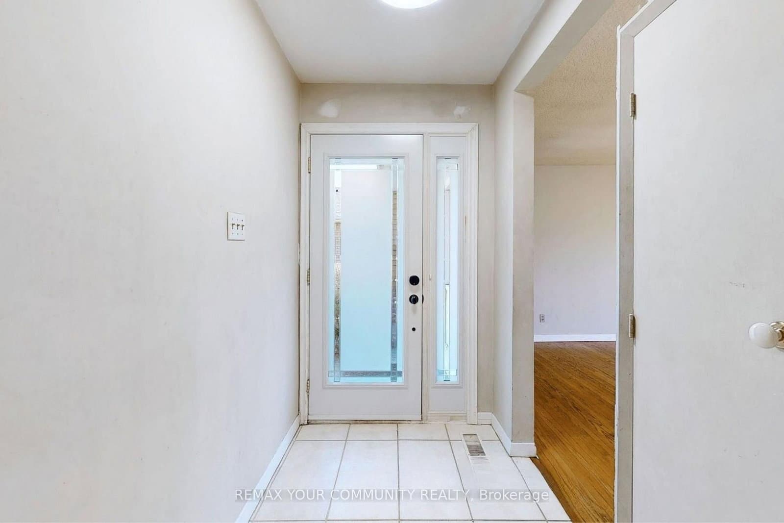 98 Wigmore Drive thumbnail 5
