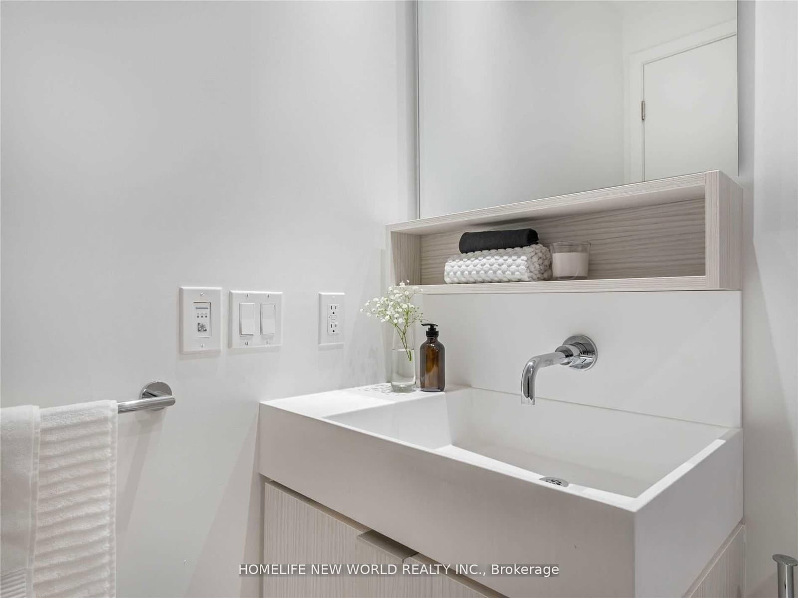 8 Hillsdale Avenue, Unit 920 thumbnail 16
