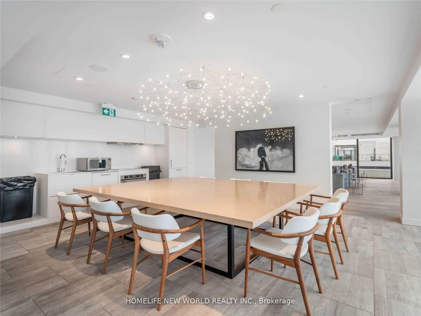 8 Hillsdale Avenue, Unit 920 thumbnail 20