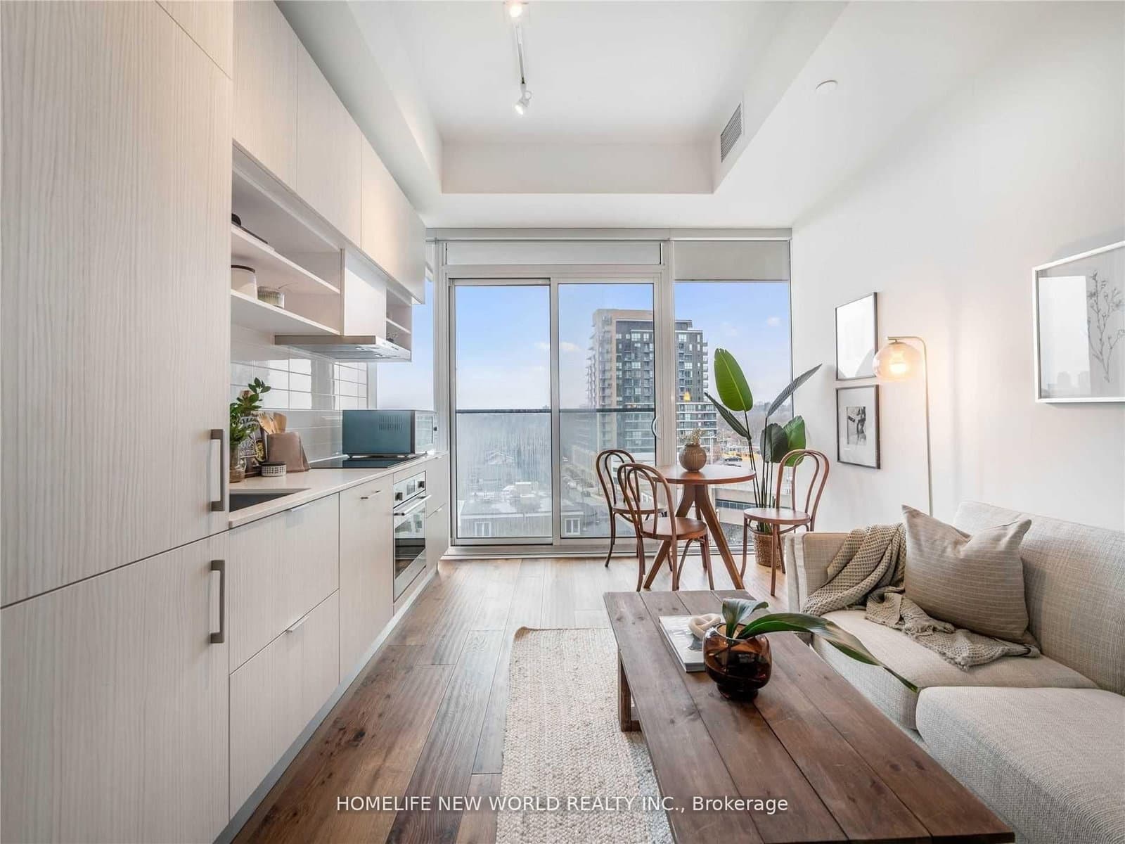 8 Hillsdale Avenue, Unit 920 thumbnail 6