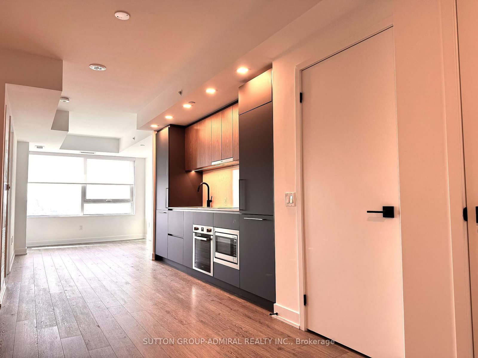 609 Sherbourne Street, Unit 4205 thumbnail 10