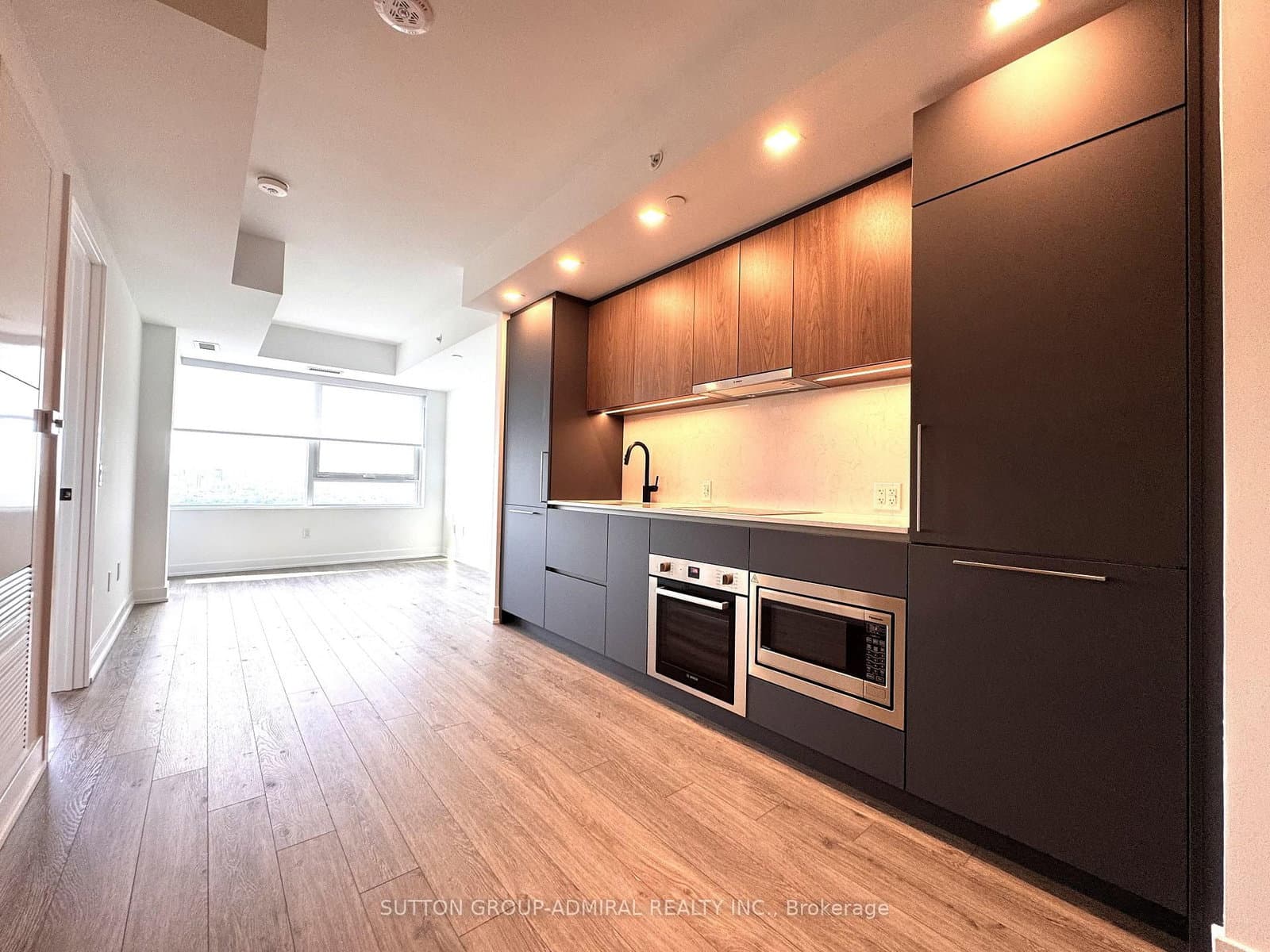 609 Sherbourne Street, Unit 4205 thumbnail 12