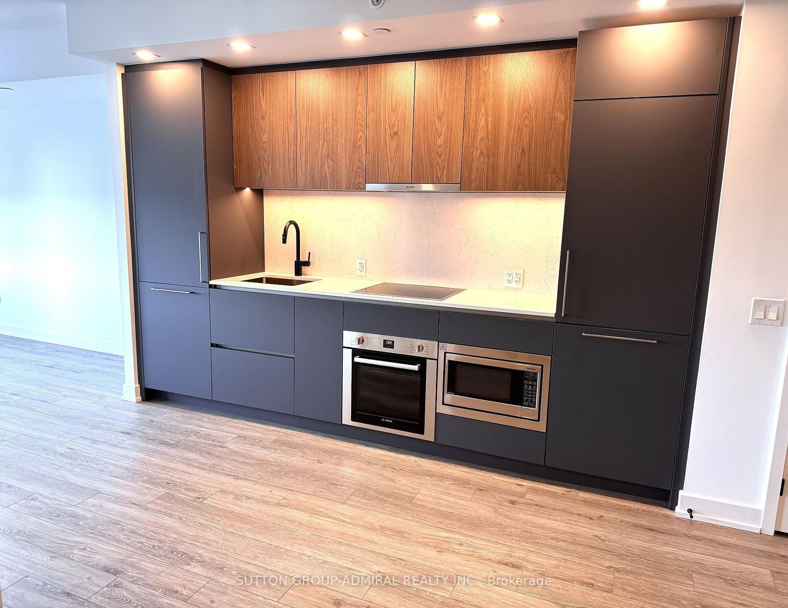 609 Sherbourne Street, Unit 4205 thumbnail 14