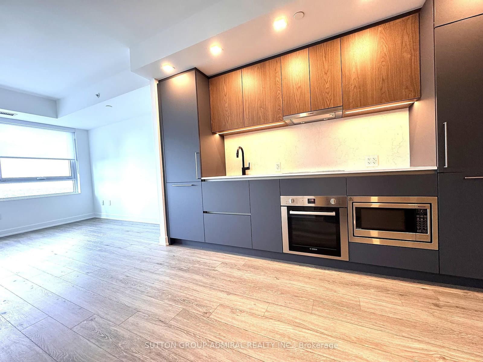 609 Sherbourne Street, Unit 4205 thumbnail 15