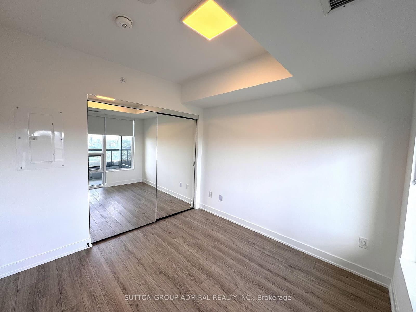 609 Sherbourne Street, Unit 4205 thumbnail 23