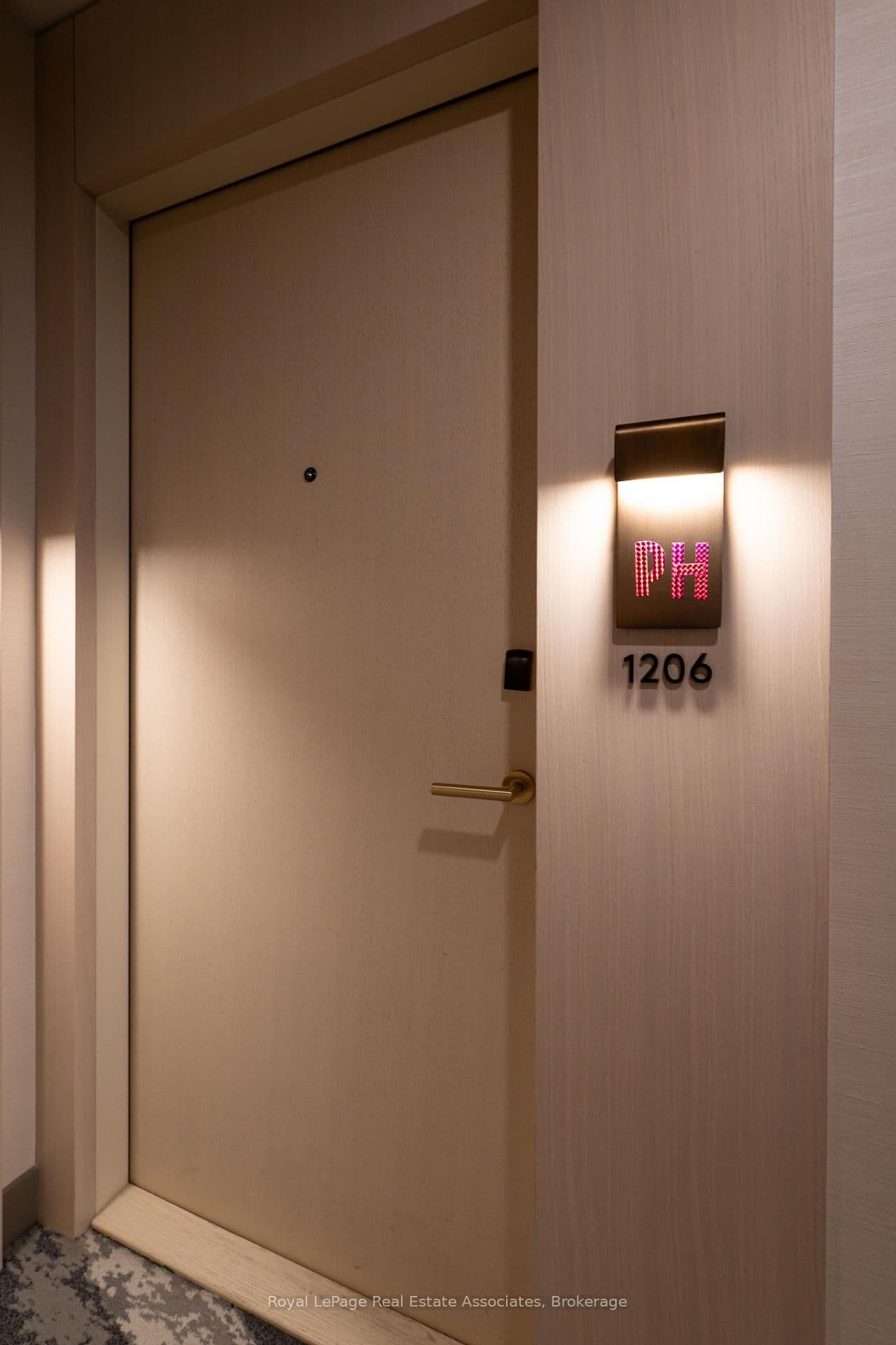 480 Front Street W, Unit 1206 thumbnail 22
