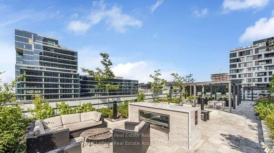 480 Front Street W, Unit 1206 thumbnail 32