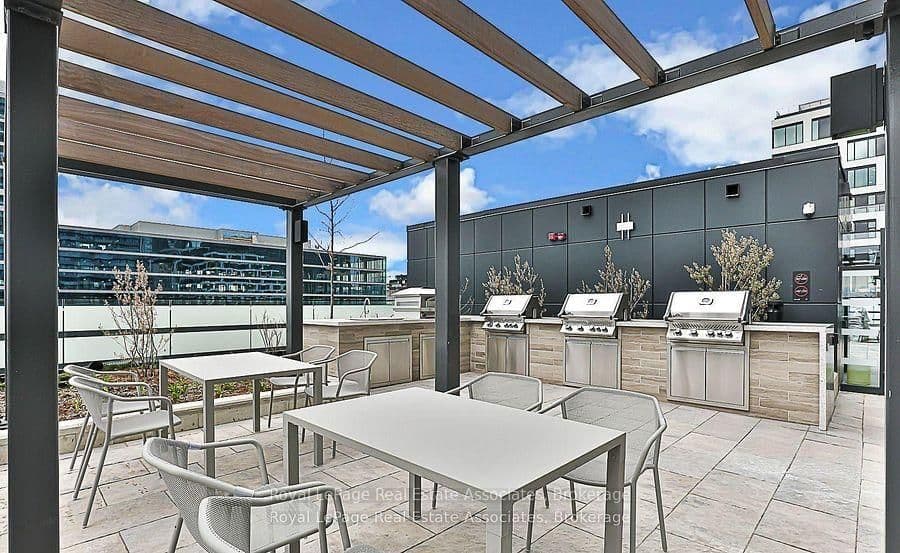480 Front Street W, Unit 1206 thumbnail 34