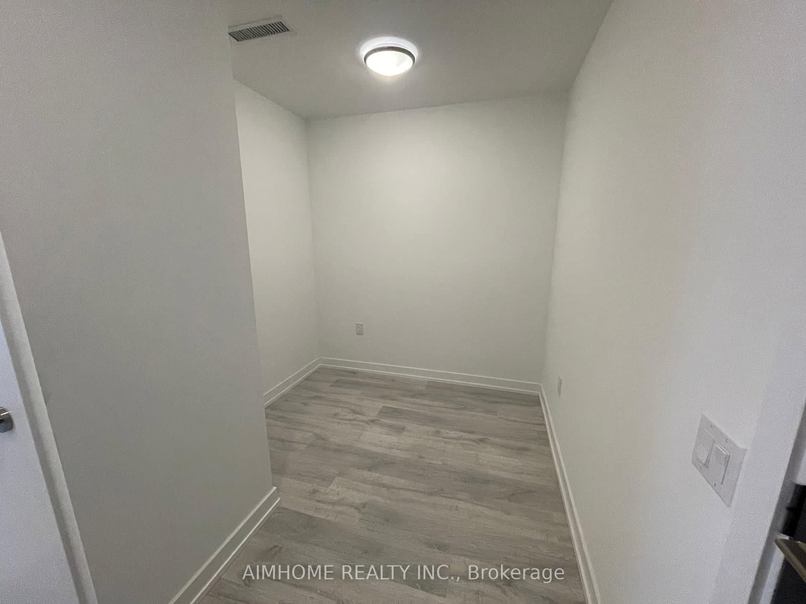 7 Golden Lion Heights, Unit N629 thumbnail 9