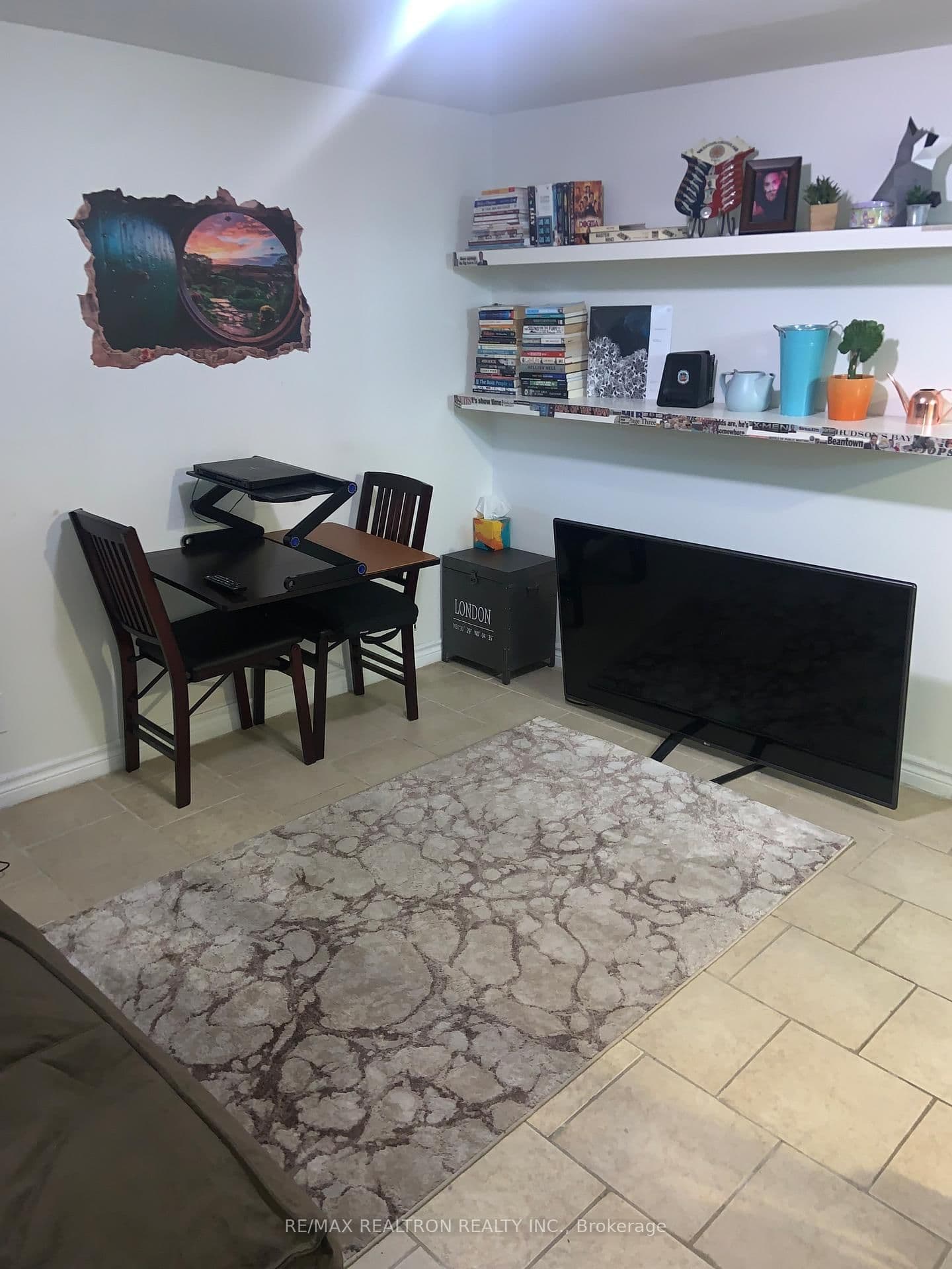58 Finch Avenue E, Unit Lower thumbnail 2