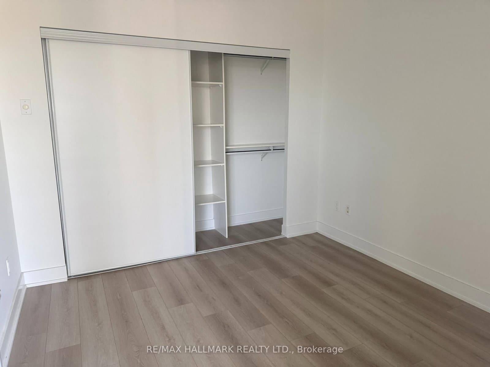 23 Sheppard Avenue E, Unit 2011 thumbnail 14