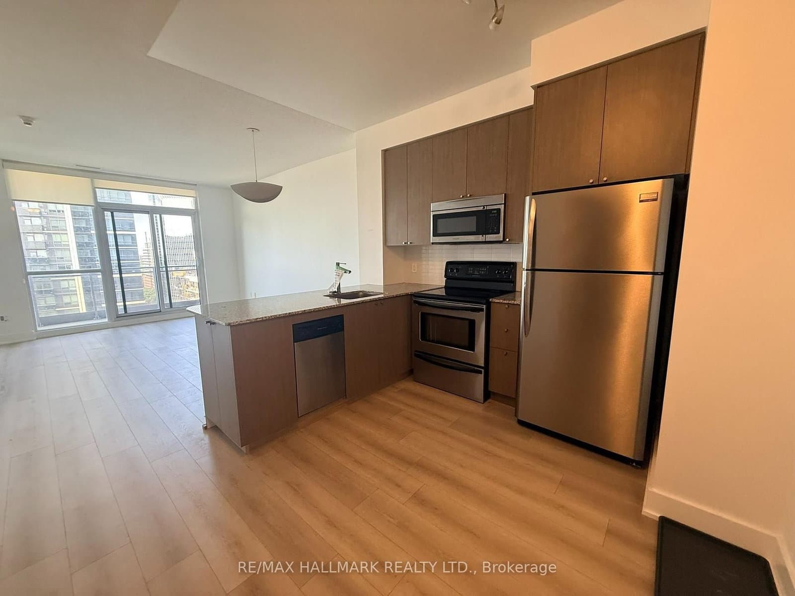 23 Sheppard Avenue E, Unit 2011 thumbnail 4