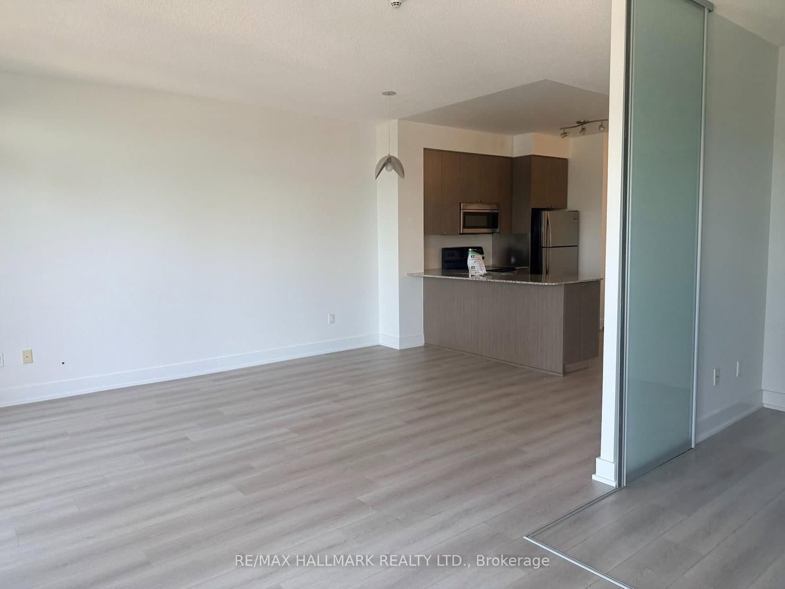23 Sheppard Avenue E, Unit 2011 thumbnail 9