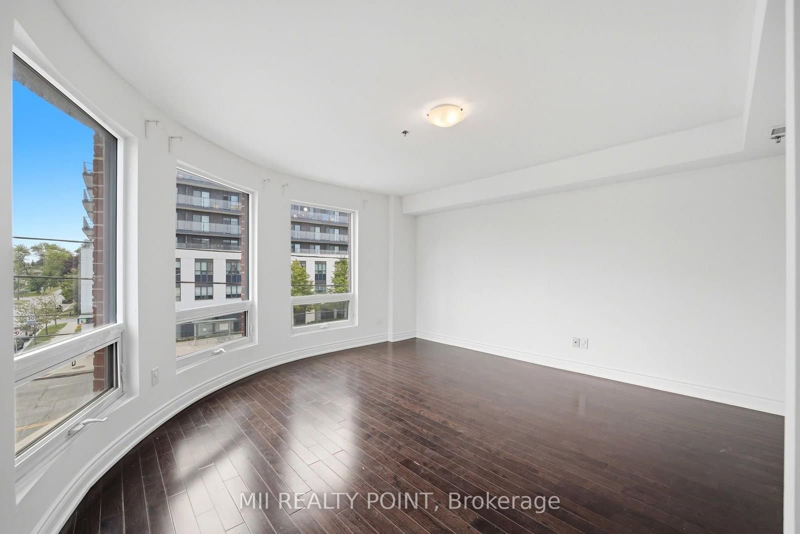 2 Maxwell Street, Unit 201 thumbnail 23