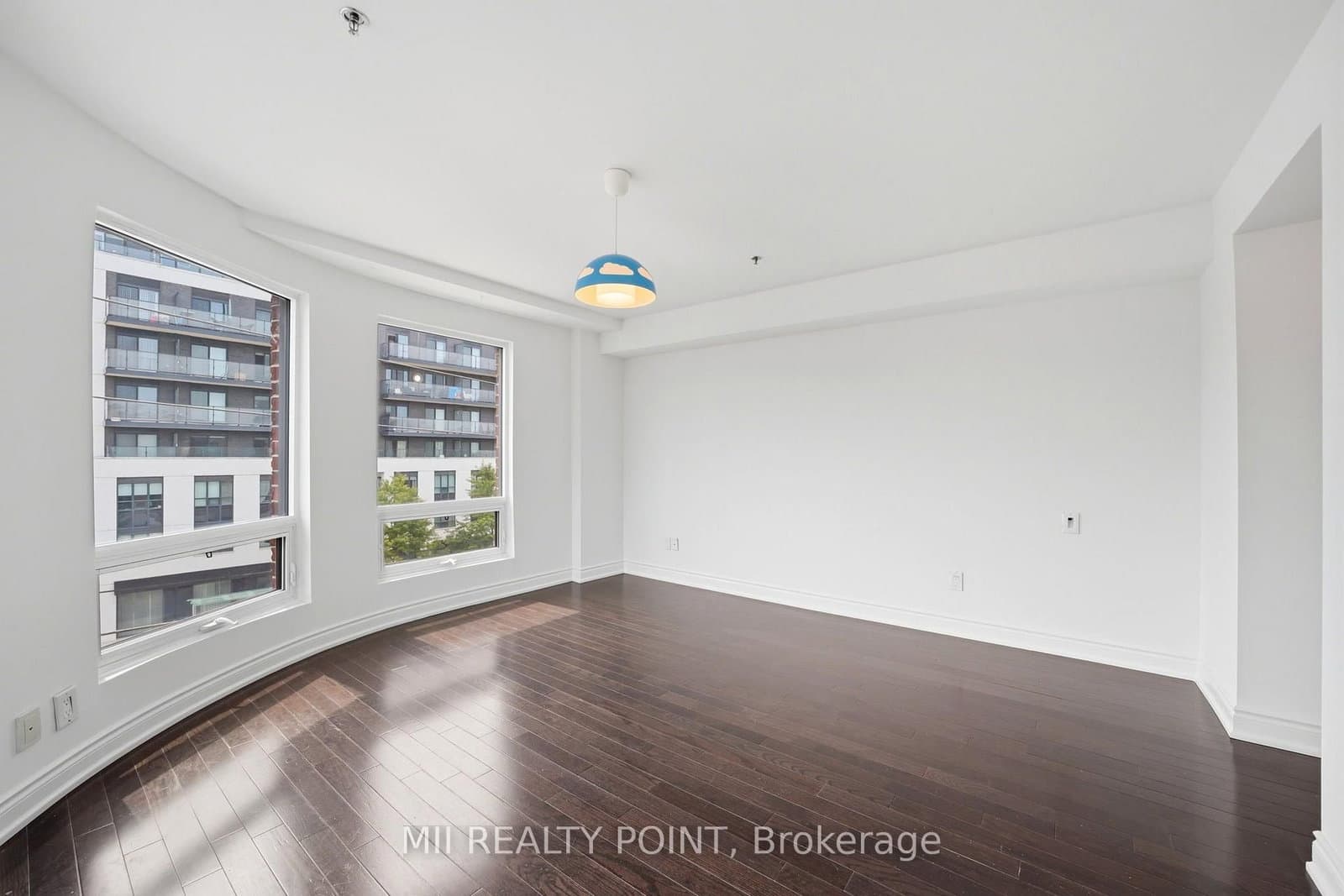 2 Maxwell Street, Unit 201 thumbnail 33