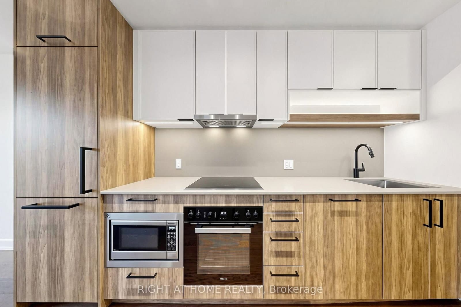 91 Montclair Avenue, Unit 521 thumbnail 13