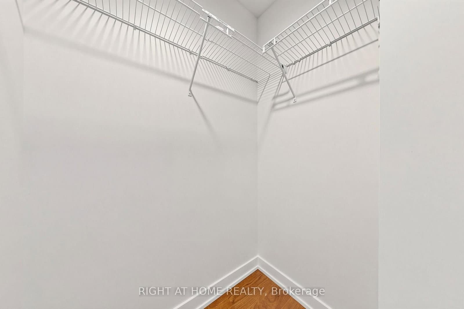 91 Montclair Avenue, Unit 521 thumbnail 21