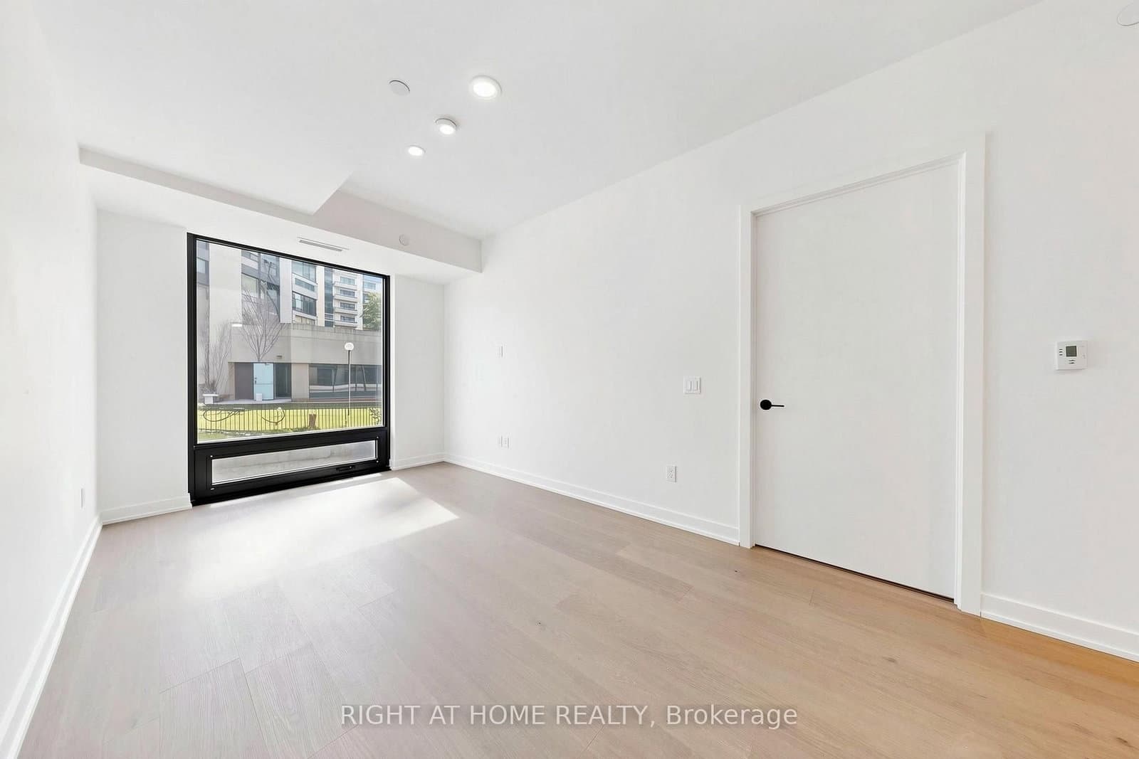 91 Montclair Avenue, Unit 536 thumbnail 18