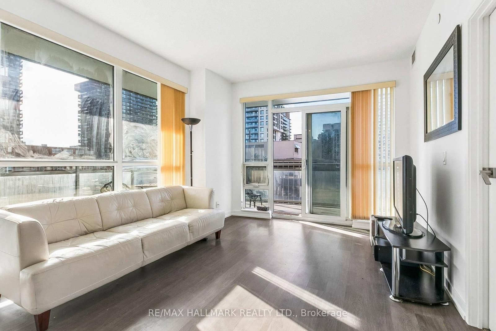 98 Lillian Street, Unit 1212 thumbnail 5