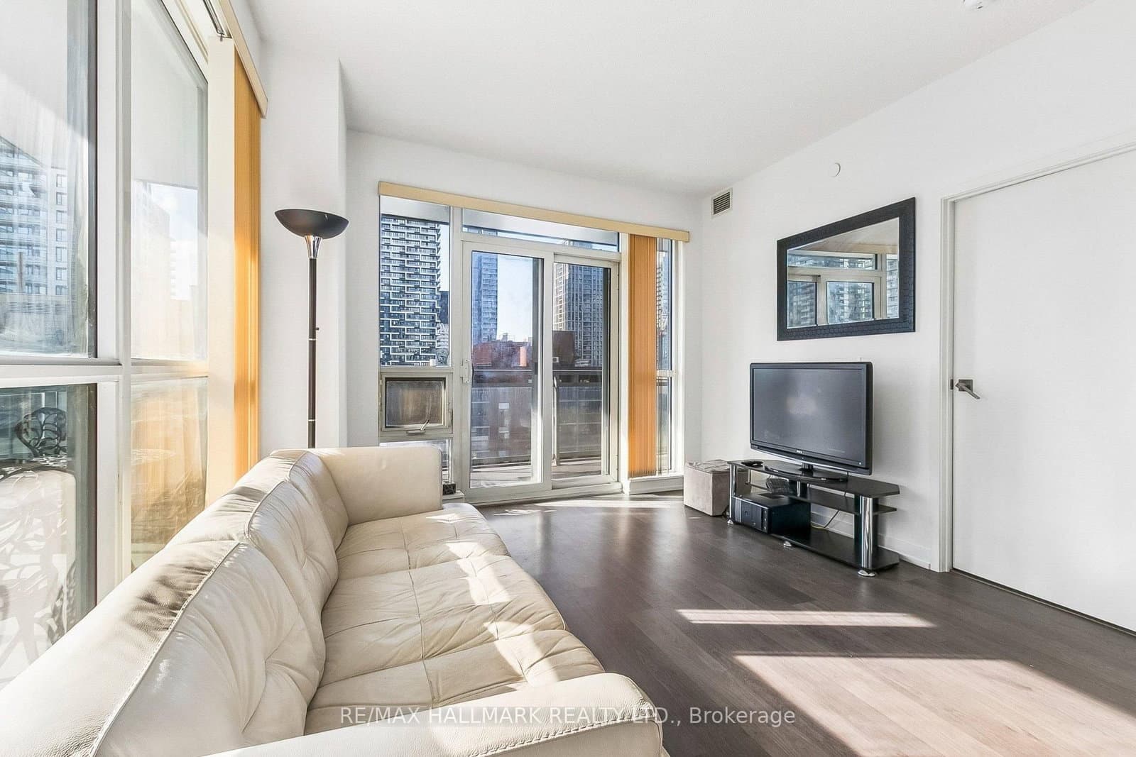 98 Lillian Street, Unit 1212 thumbnail 7