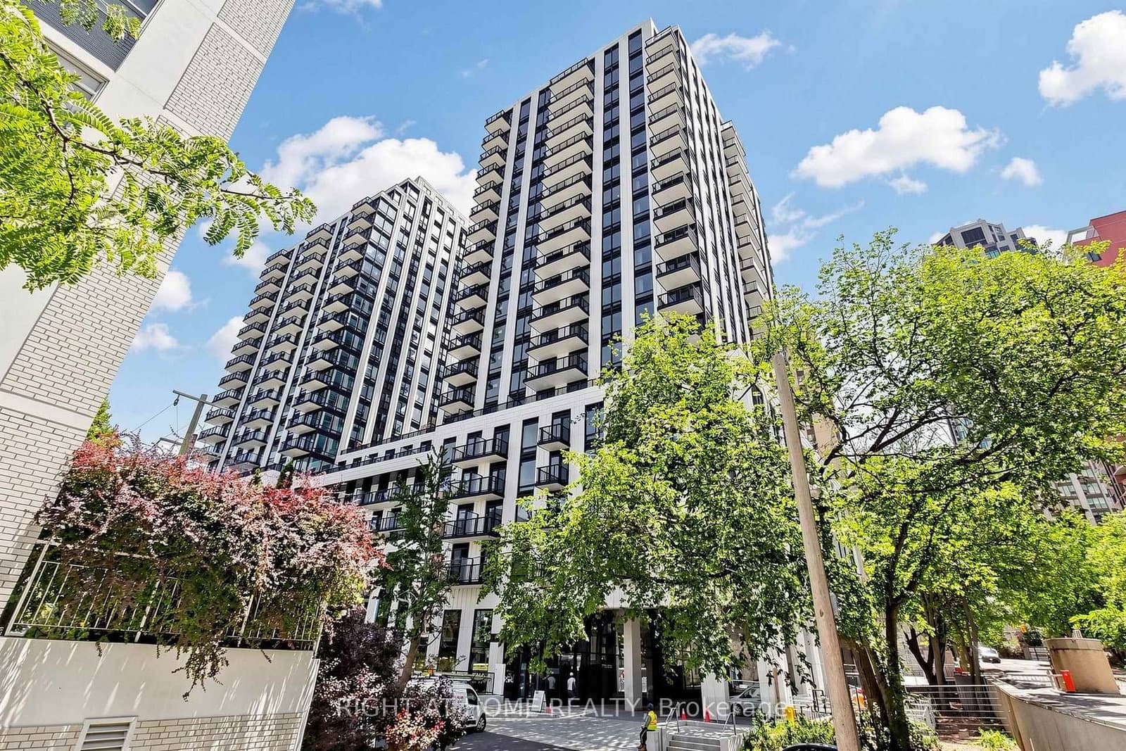 91 Montclair Avenue, Unit 832 - Image 1
