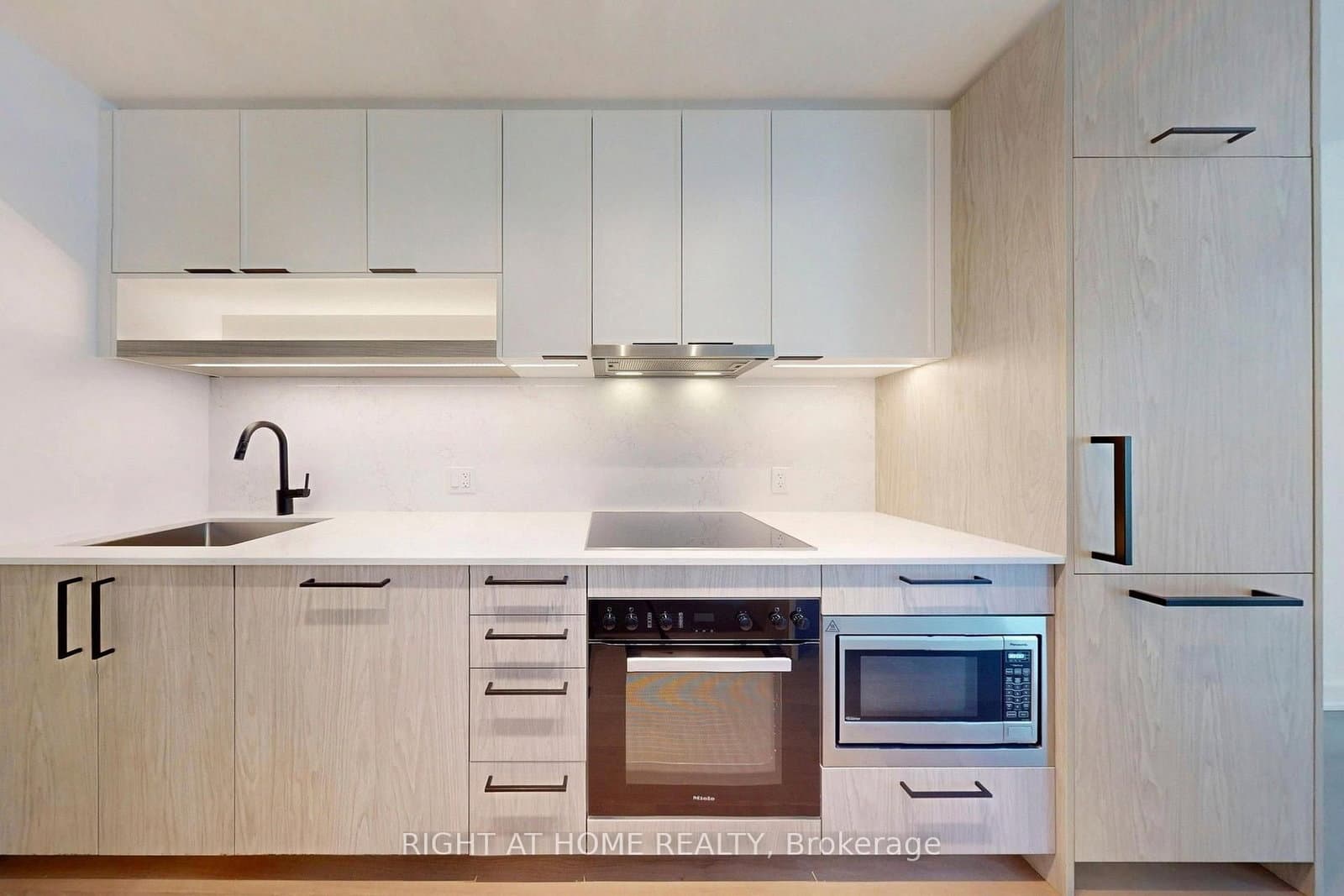 91 Montclair Avenue, Unit 837 thumbnail 13