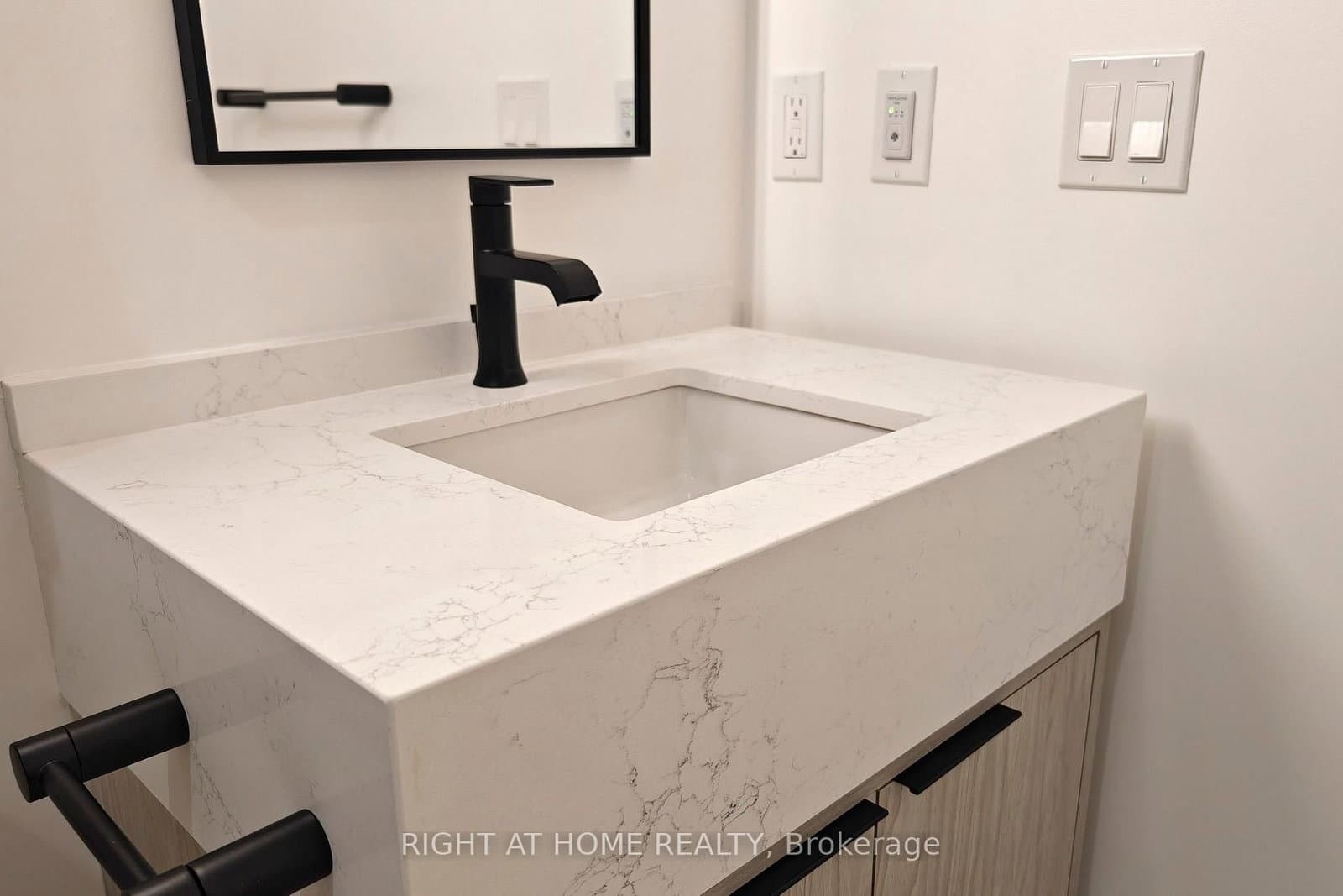 91 Montclair Avenue, Unit 837 thumbnail 26