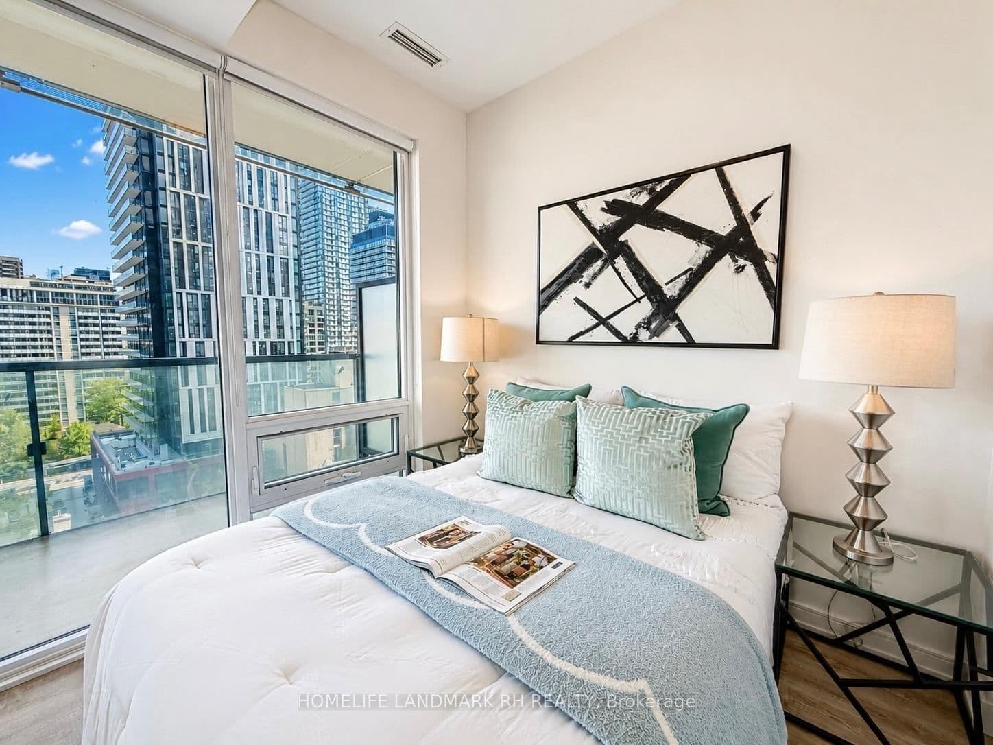 28 Wellesley Street E, Unit 1004 thumbnail 13