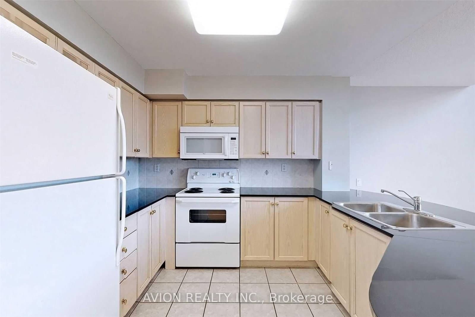 1720 Eglinton Avenue E, Unit 320 thumbnail 12