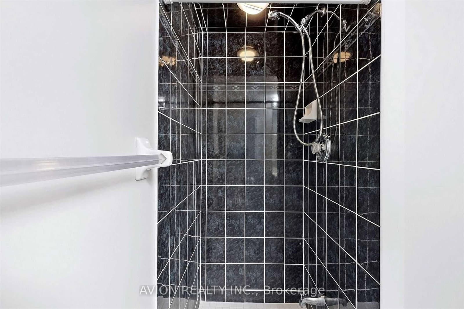 1720 Eglinton Avenue E, Unit 320 thumbnail 23