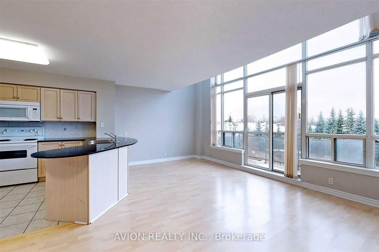 1720 Eglinton Avenue E, Unit 320 thumbnail 5