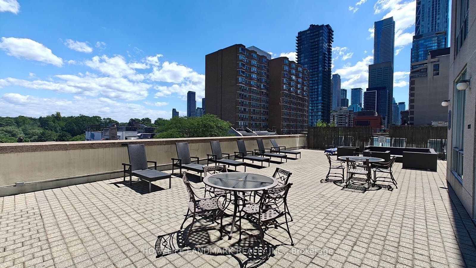 942 Yonge Street, Unit 1116 thumbnail 17