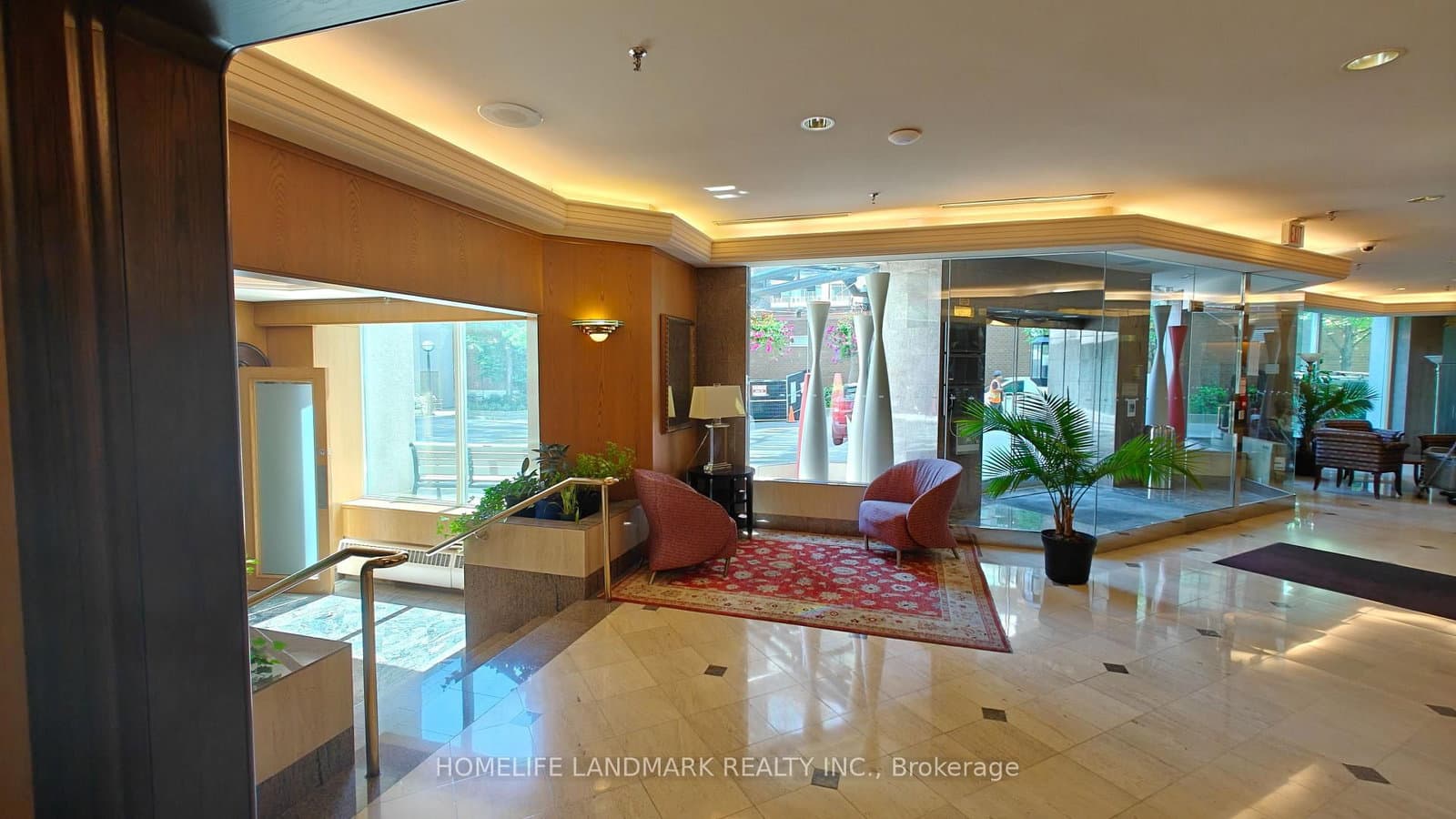 942 Yonge Street, Unit 1116 thumbnail 3