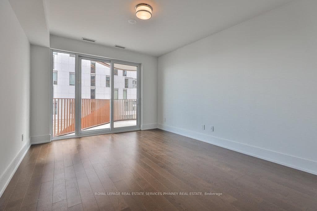 155 Merchants' Wharf, Unit 214 thumbnail 18