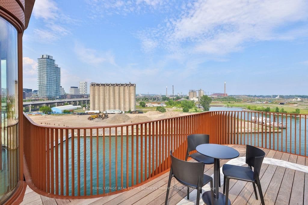 155 Merchants' Wharf, Unit 214 thumbnail 29