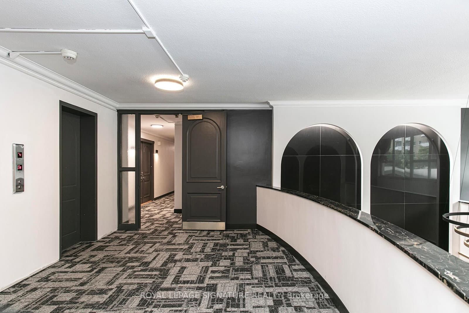 10 Shallmar Boulevard, Unit 201 thumbnail 2