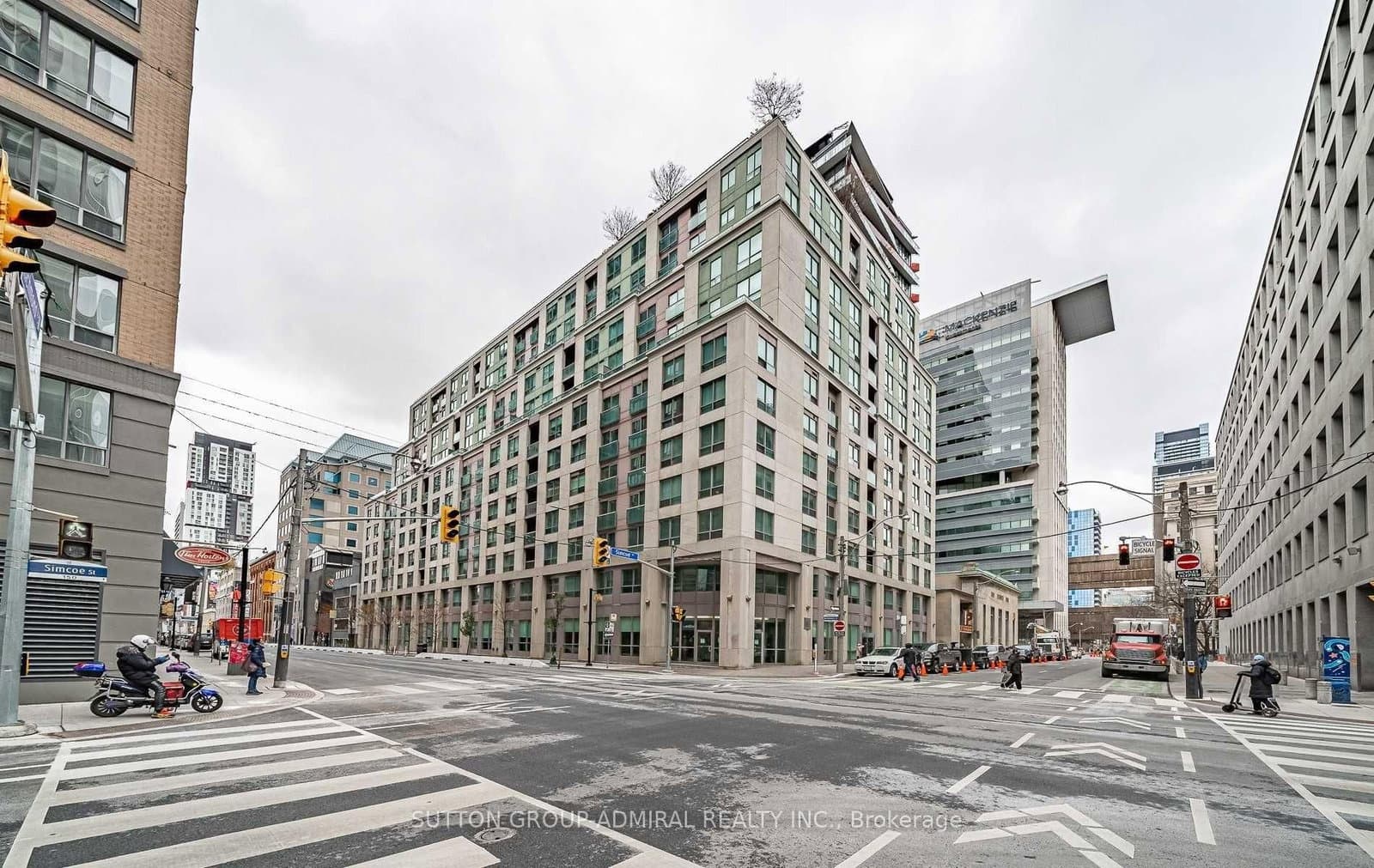 168 Simcoe Street, Unit 722 - Image 1